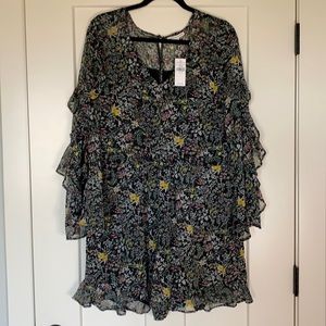 Women’s American Eagle floral romper